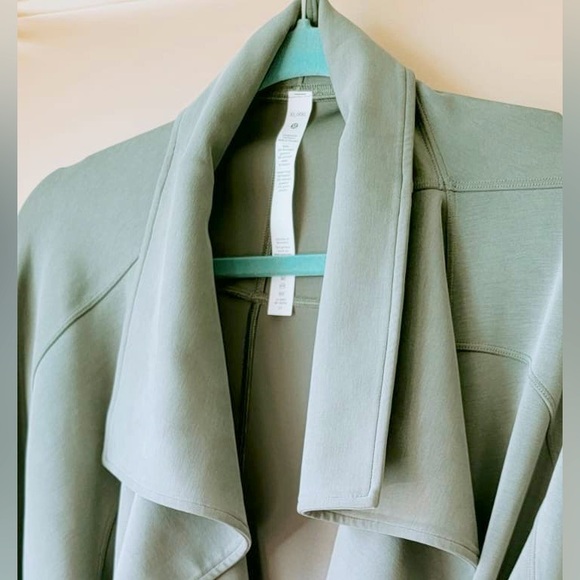 Lululemon✨UNWORN✨Softstreme Belted Wrap✨Grey Sage🦄RARE🦄 size XL/XXL - Picture 16 of 16